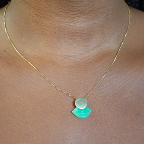 model image of gold and green stone pendant necklace