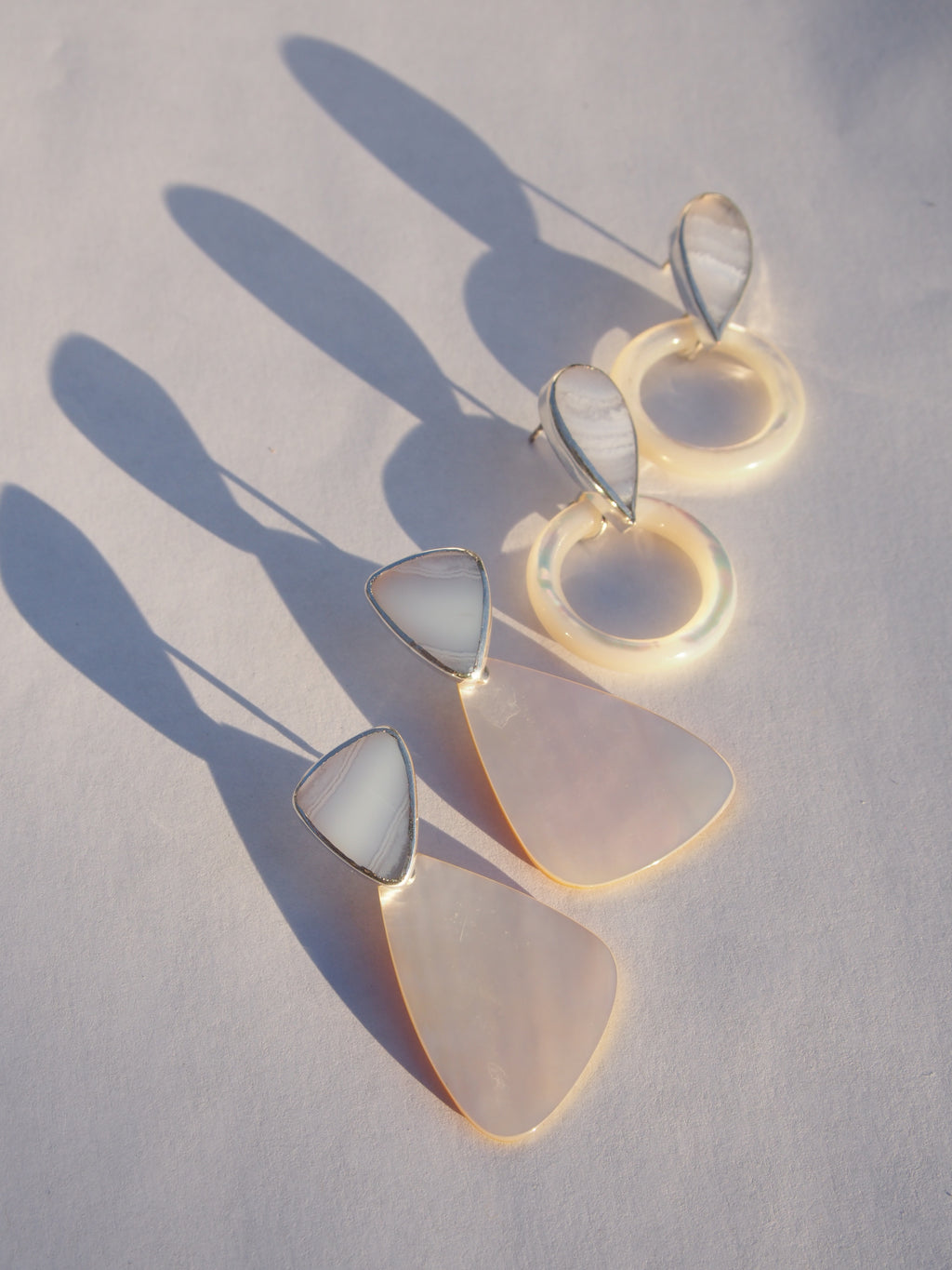 PENDULUM Earring / Blue Lace Agate + Mother of Pearl