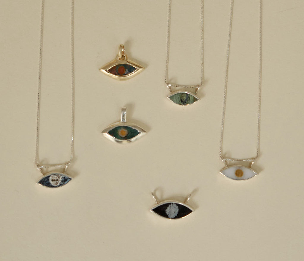 The Seeing Stone Necklace / Polka Dot Agate