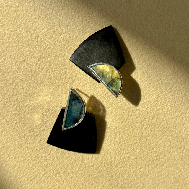COLLAGE Earring / Labradorite + Black Jade