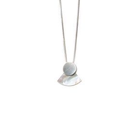 MOONBEAM Necklace / Mother of Pearl