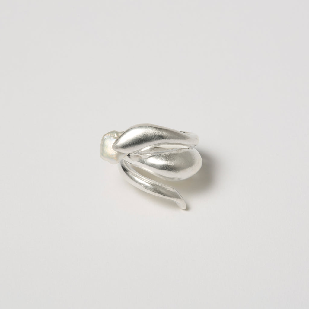 Sterling silver modernist snake ring with freshwater pearl