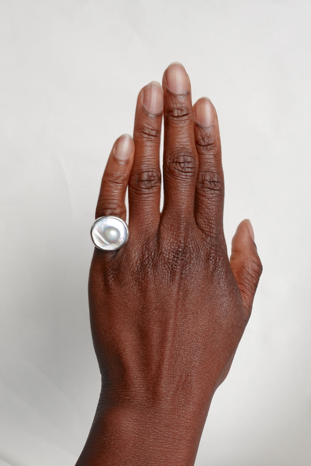 ECLIPSE Ring / Sterling Silver + Blister Pearl